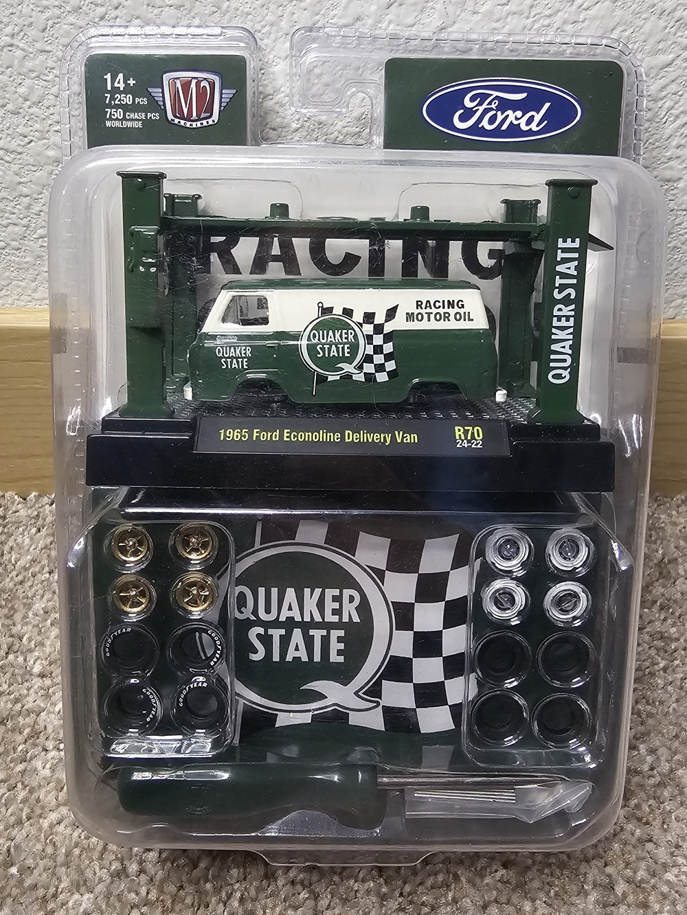 Ford Quaker State Green & White 1965 Econoline Delivery Van Toy